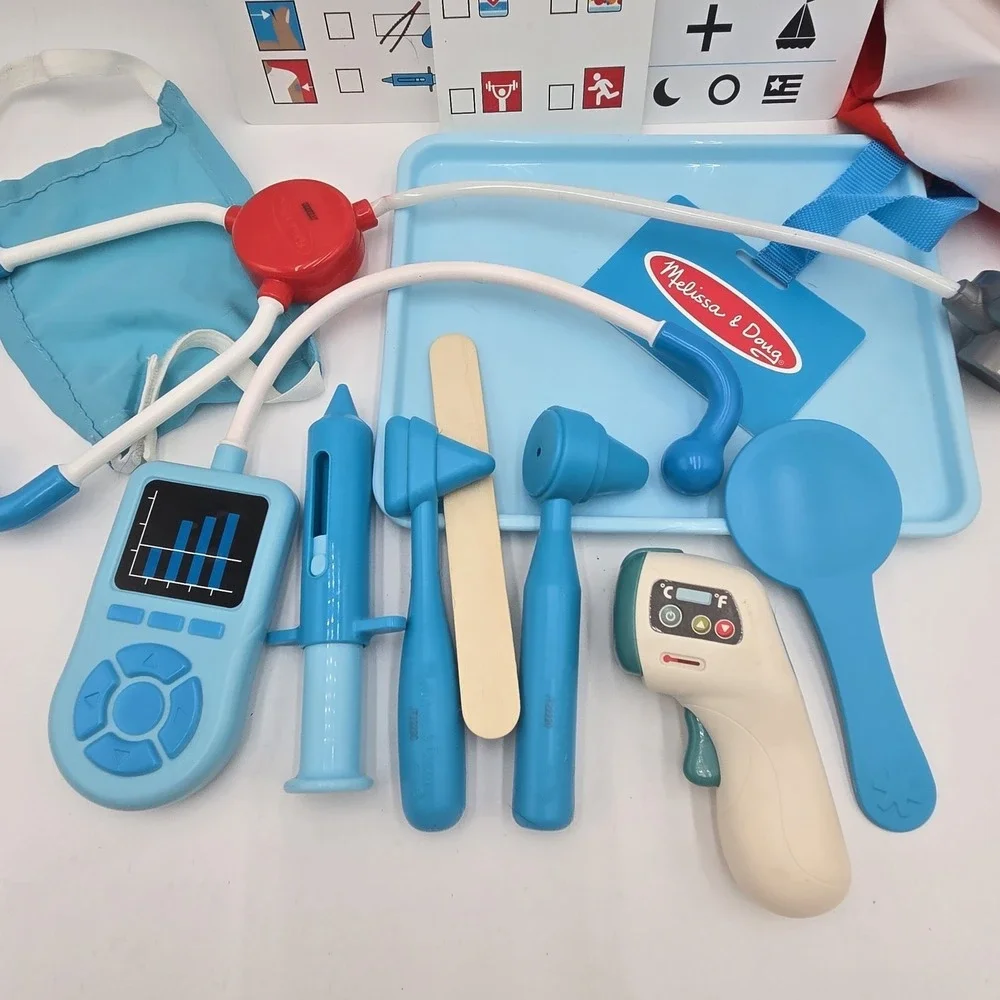 READ Melissa Doug‎ Get Well Doctor's Healthcare Play Set Case Name Tag Cards